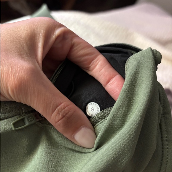 lululemon License to Train Men's Pants - Picture 7 of 7